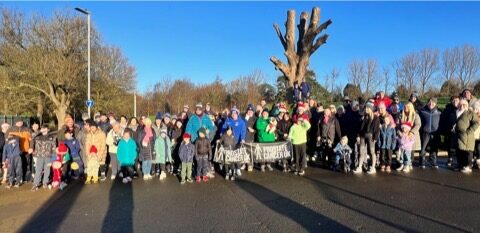 £600 Raised by Naomh Eoin on St. Stephen’s Day walk!